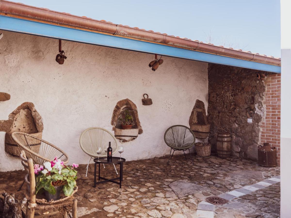 Binzas Betzas Agriturismo Sedilo Eksteriør bilde